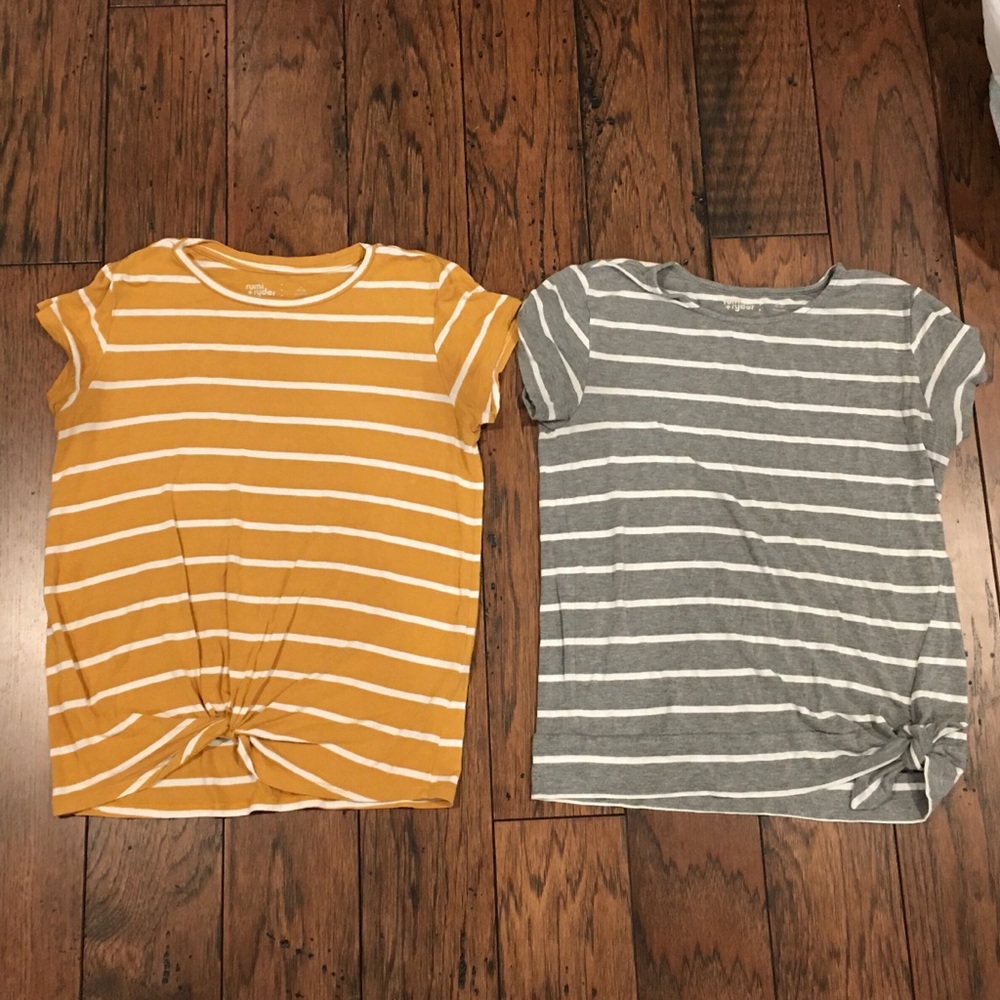 2 Rumi+Ryder brand shirts - size Large